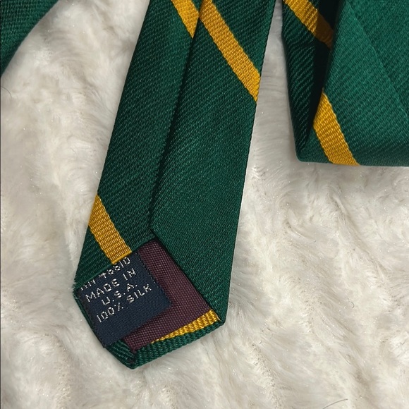 Vintage Shamrock Peoduct Company Green and Yellow silk Striped Tie o/s men’s - Picture 5 of 6